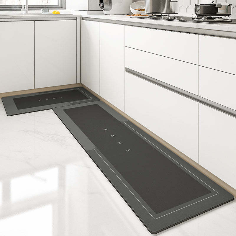 Sleek bathroom mat-moisture absorbing